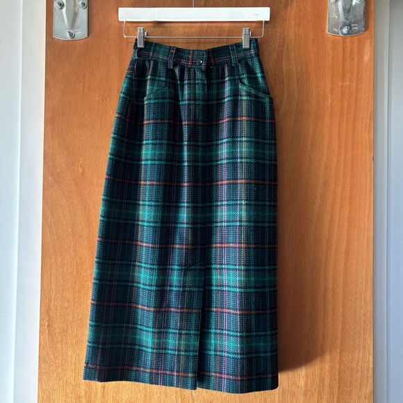 Vintage Escada plaid wool midi skirt - Picture 2 of 8